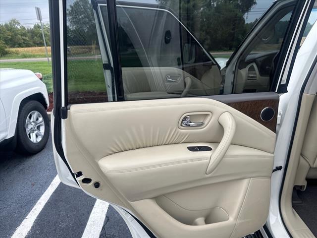 2017 INFINITI QX80 Base