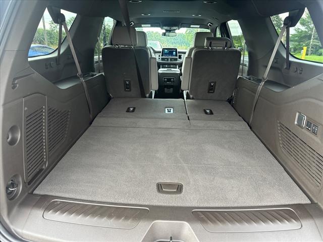 2024 Chevrolet Suburban LT