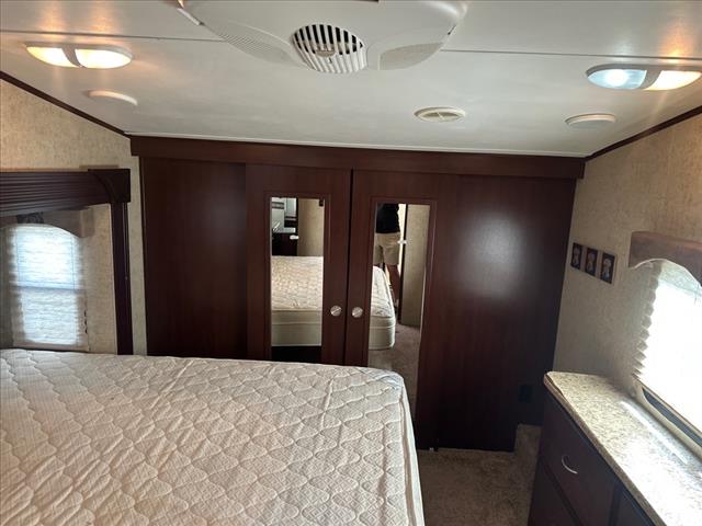 2013 HeartLand Elkridge 34TSRE