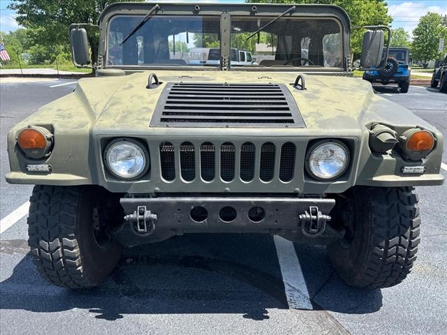 1991 AM General M998 4 door truck