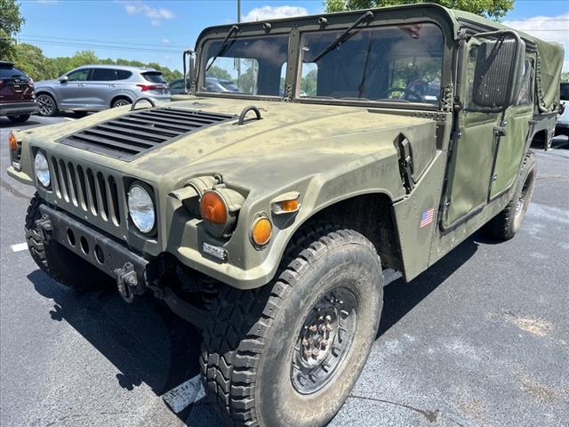 1991 AM General M998 4 door truck