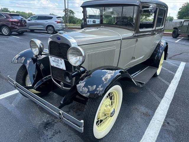 1930 Ford Model A 2dr sedan