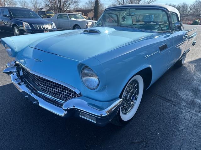 1957 Ford Thunderbird conv 2tops