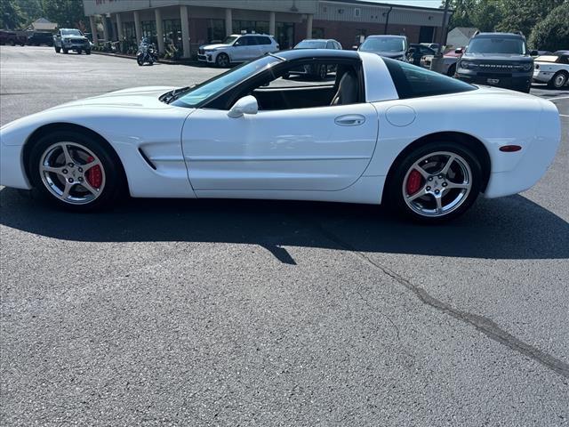 2004 Chevrolet Corvette Base