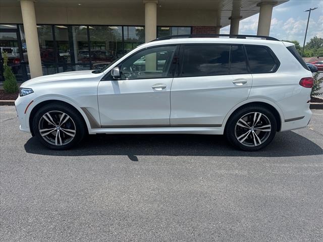 2021 BMW X7 M50i