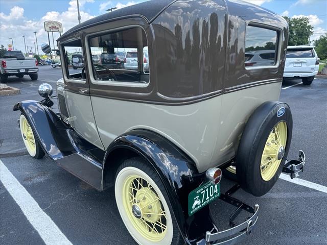 1930 Ford Model A 2dr sedan