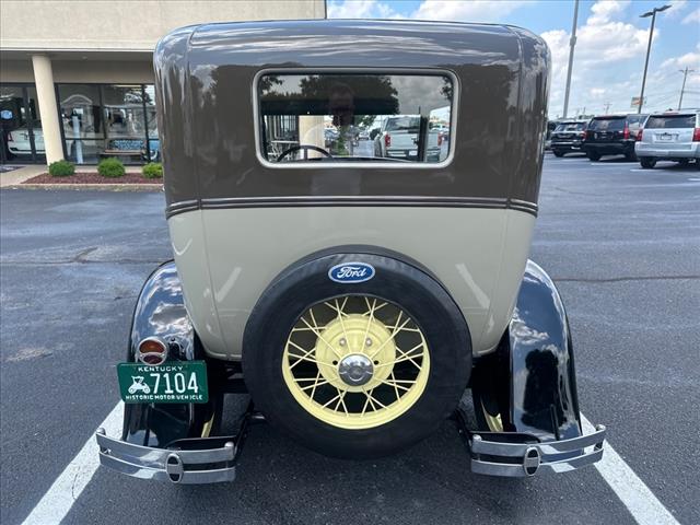 1930 Ford Model A 2dr sedan