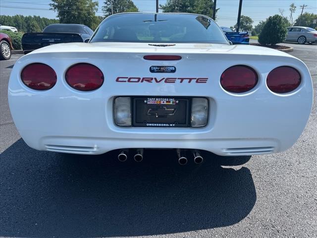 2004 Chevrolet Corvette Base