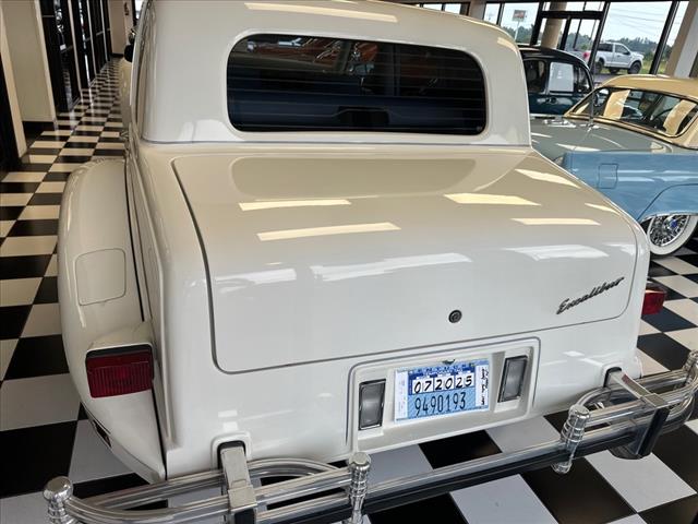 1988 Excalibur saloon luxury