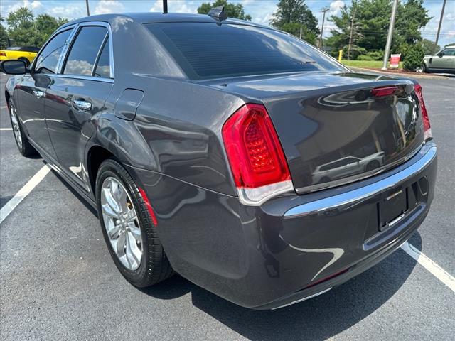 2018 Chrysler 300 Touring L