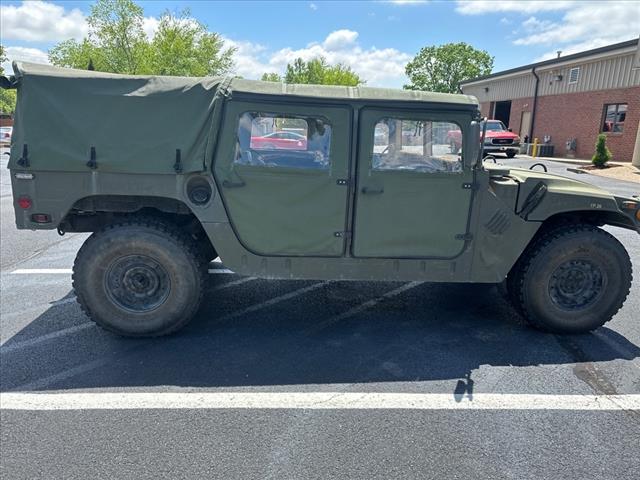 1991 AM General M998 4 door truck