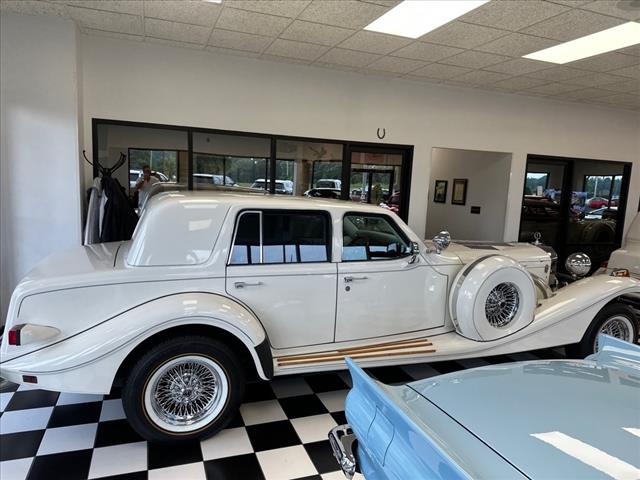 1988 Excalibur saloon luxury