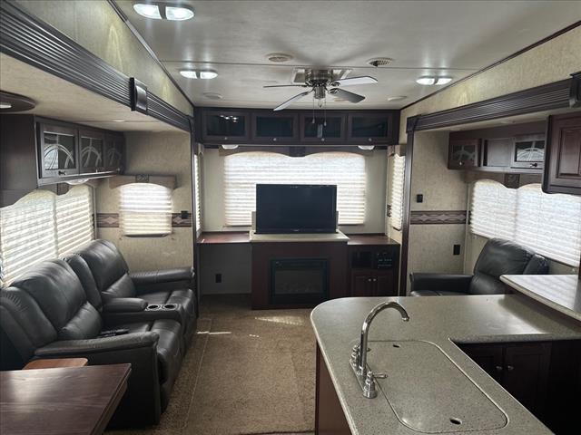 2013 HeartLand Elkridge 34TSRE