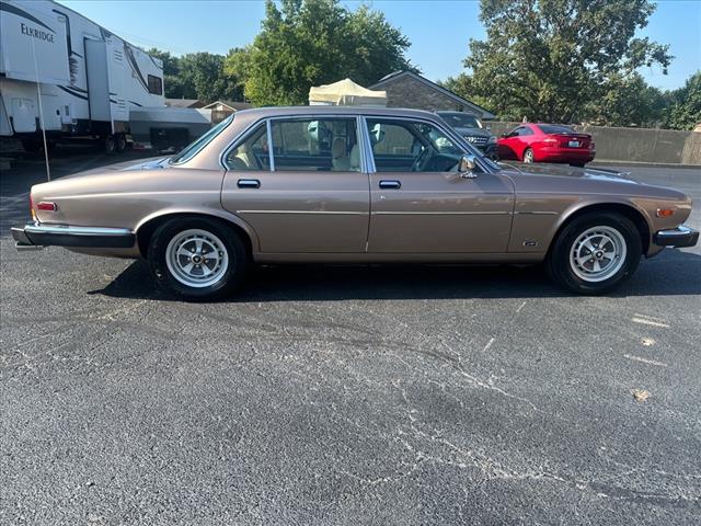 1986 Jaguar XJ-Series XJ6 Vanden Plas