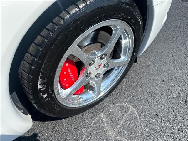 2004 Chevrolet Corvette Base