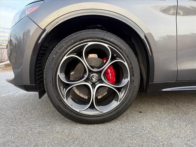 2024 Alfa Romeo Stelvio Veloce