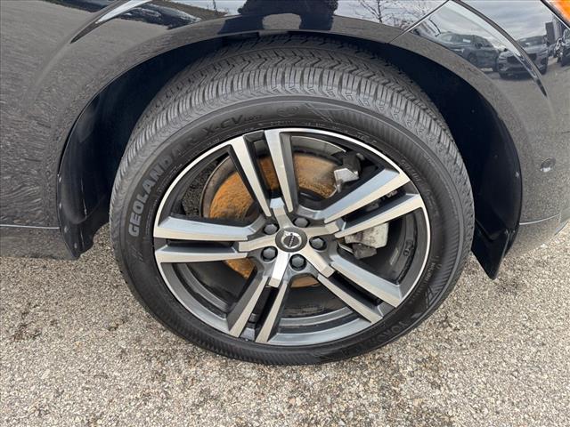 2019 Volvo XC60 T6 Momentum