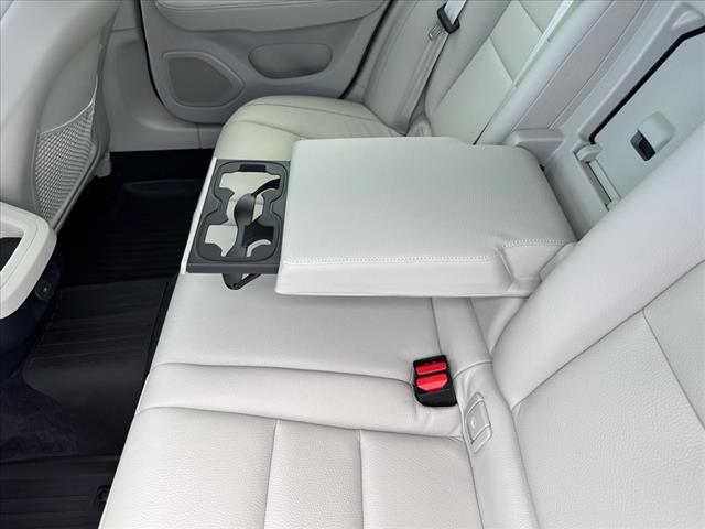 2024 Volvo V60 Cross Country B5 Plus