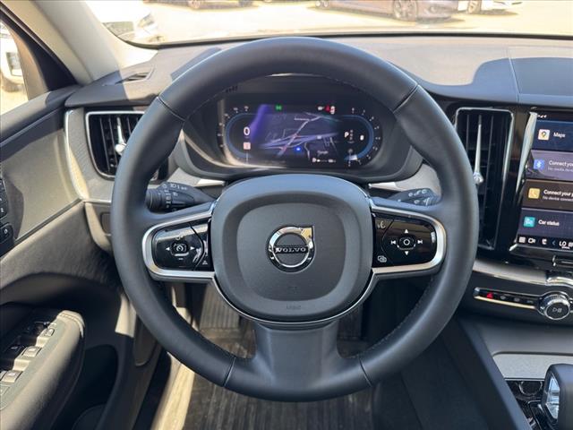 2025 Volvo XC60 PLUS