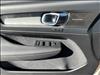 2024 Volvo XC40 B5 Ultimate Bright Theme