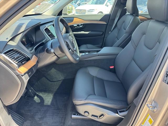 2025 Volvo XC90 B6 Plus 6-Seater