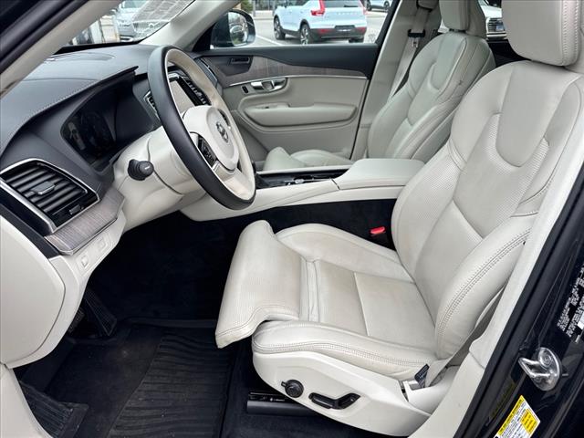 2022 Volvo XC90 T6 Inscription