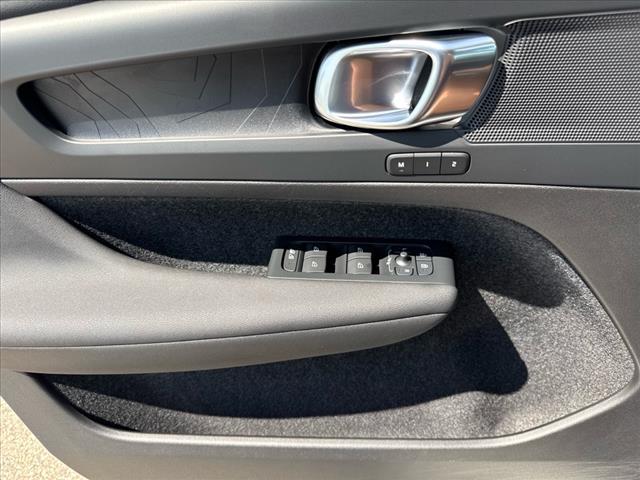 2023 Volvo C40 Recharge Twin Plus