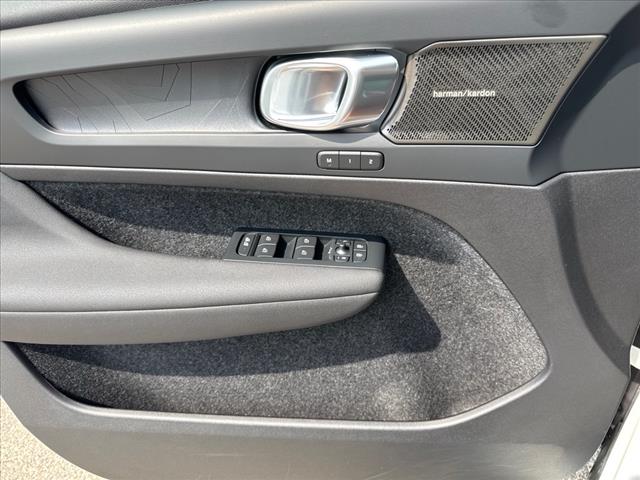 2023 Volvo C40 Recharge Twin Ultimate