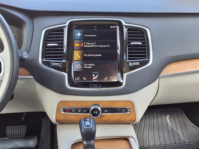 2022 Volvo XC90 T6 Momentum