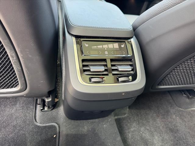 2025 Volvo XC90 B6 Plus 7P