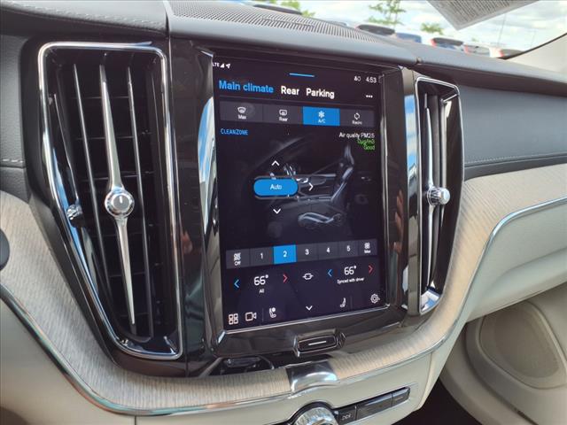 2022 Volvo XC60 B6 Inscription