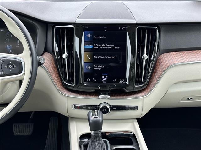 2021 Volvo XC60 T5 Momentum