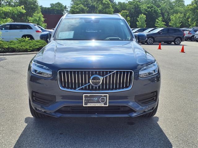 2022 Volvo XC90 T6 Momentum