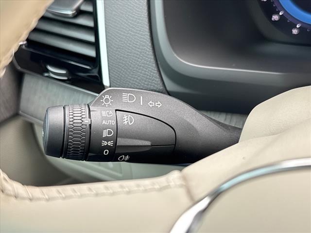2023 Volvo XC90 Recharge T8 Plus Dark Theme 7 Passenger