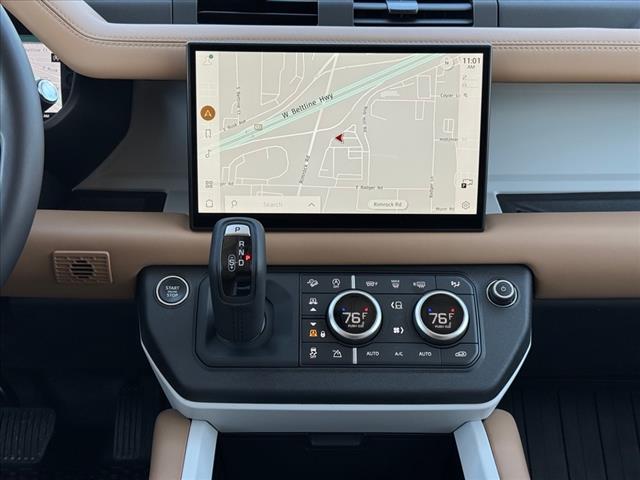2025 Land Rover Defender X-Dynamic SE