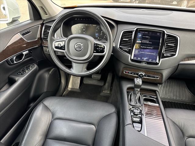 2017 Volvo XC90 T6 Momentum