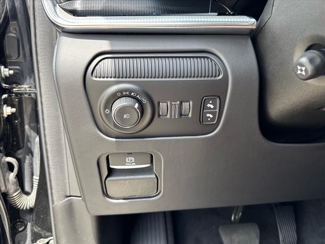 2023 Jeep Grand Wagoneer Series III