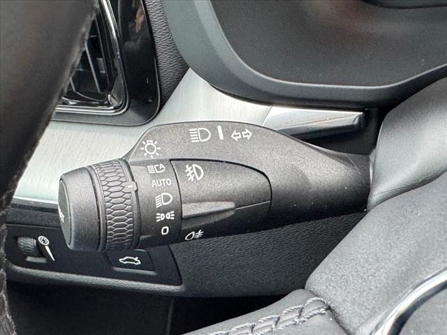 2019 Volvo XC60 T6 Momentum