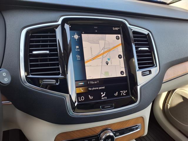2022 Volvo XC90 T6 Momentum