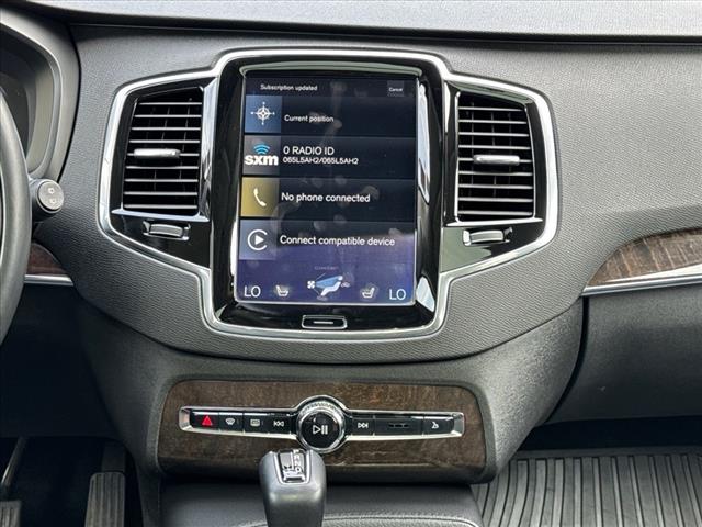2017 Volvo XC90 T6 Momentum