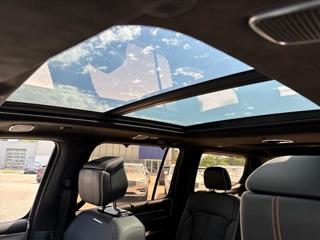 2023 Jeep Grand Wagoneer Series III