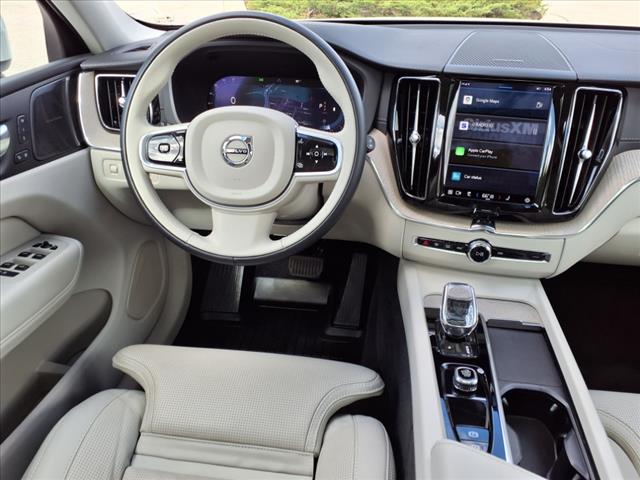 2022 Volvo XC60 B6 Inscription
