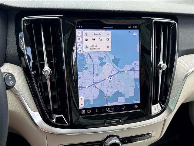 2024 Volvo V60 Cross Country B5 Plus