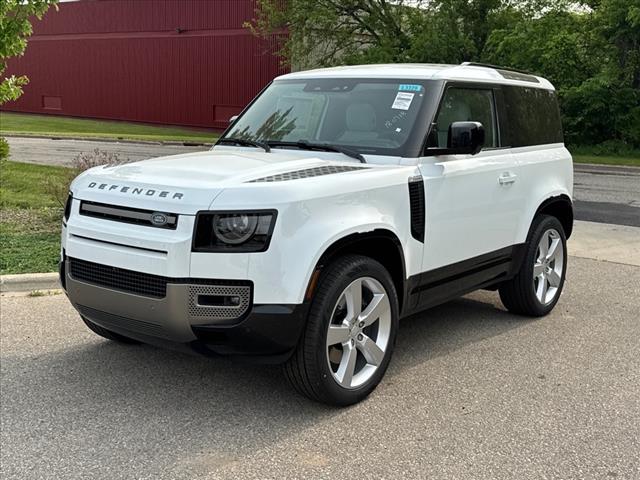 2025 Land Rover Defender P400 X-Dynamic SE
