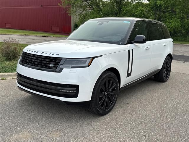 2025 Land Rover Range Rover P530 SE 7 Seat