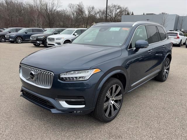 2025 Volvo XC90 B6 Plus 7-Seater