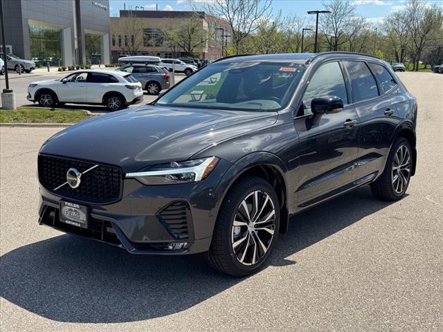 2025 Volvo XC60 B5 Plus