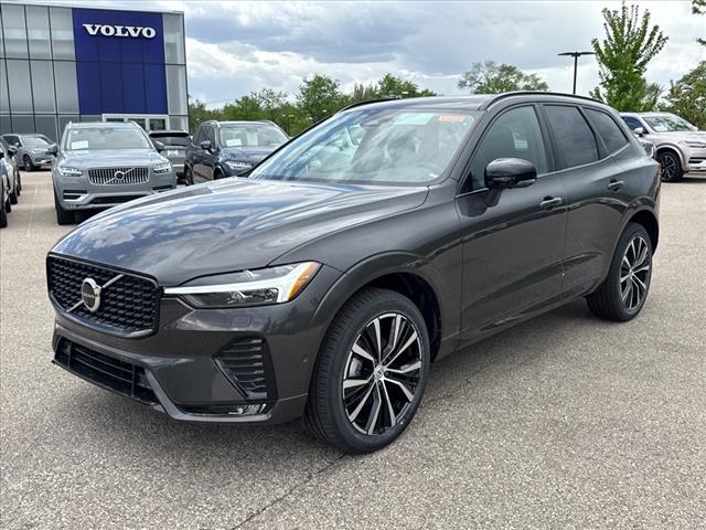 2025 Volvo XC60 B5 Plus