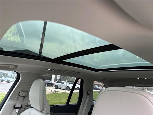 2022 Volvo XC90 T6 Inscription