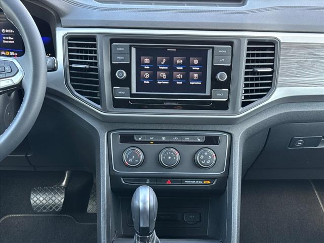 2022 Volkswagen Atlas Cross Sport 2.0T SE
